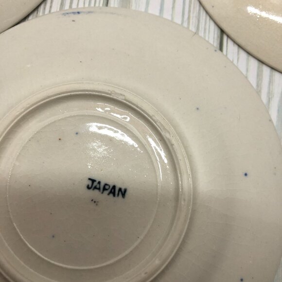 Set of 3 Blue Willow Plates - Picture 3 of 5